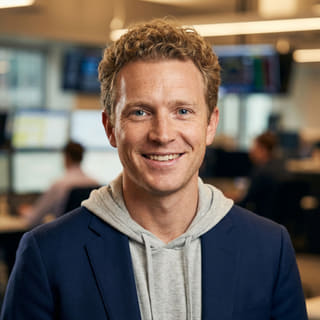 Ryan Brooks, analyste principal en trading chez Neige Fondoire, photo de profil